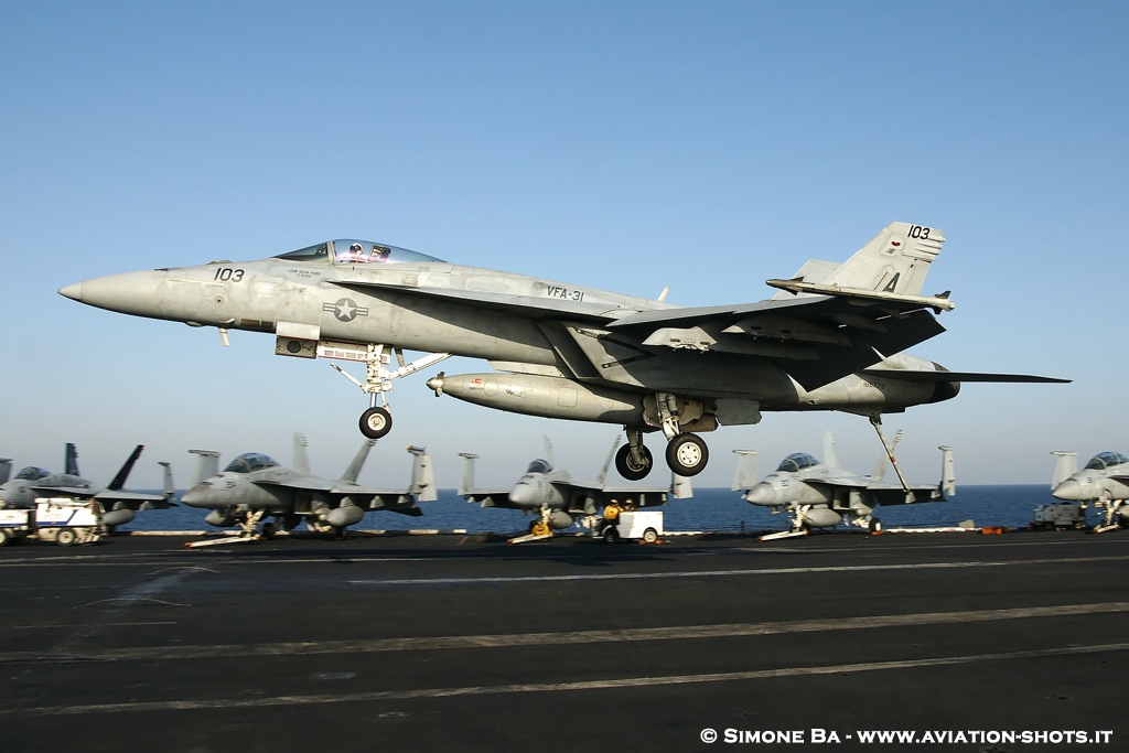 DSC00597crop_CVN-77_USS George H.W. BUSH__23.10.2011