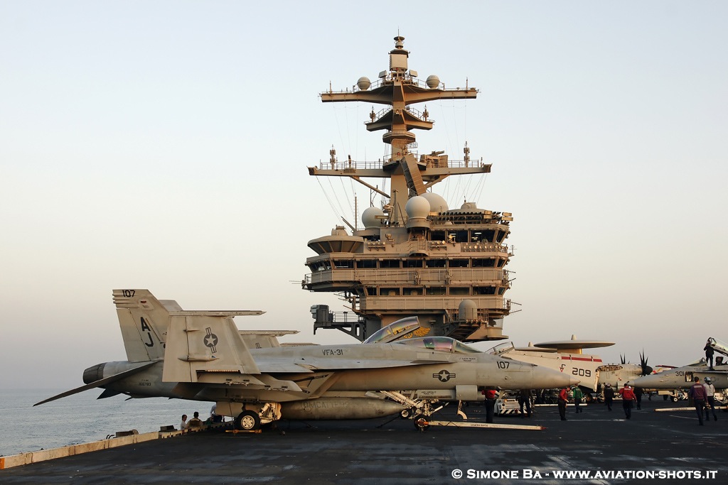 DSC00916_CVN-77_USS George H.W. BUSH__24.10.2011