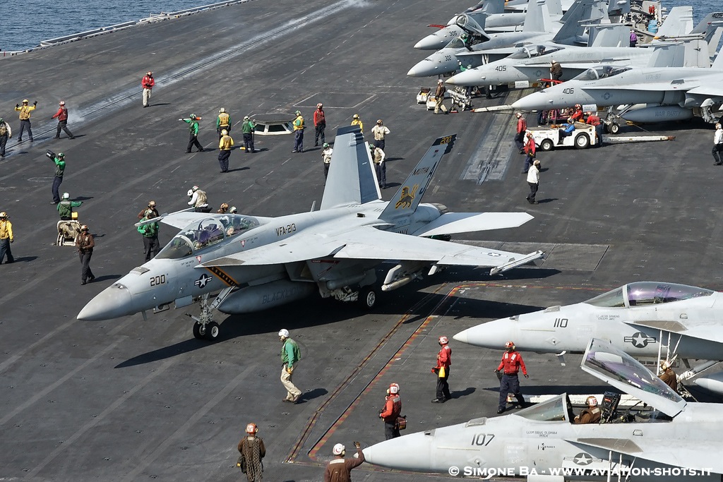 DSC01186crop_CVN-77_USS George H.W. BUSH__24.10.2011