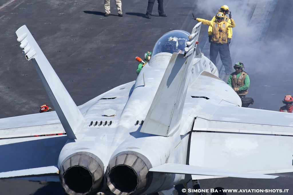 DSC01352_CVN-77_USS George H.W. BUSH__23.10.2011