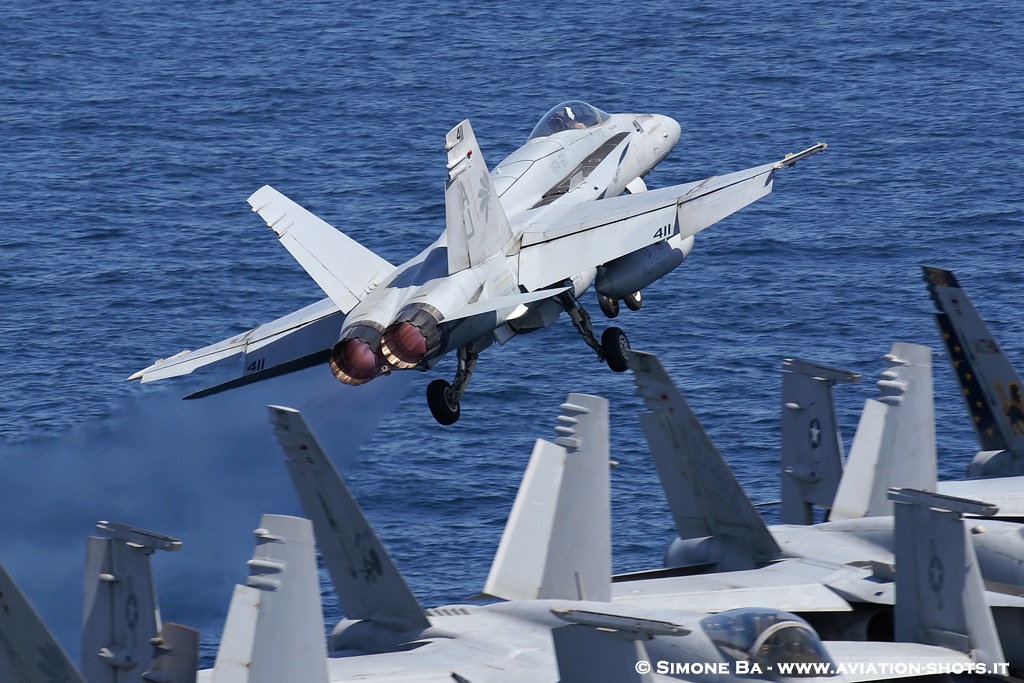 DSC01358crop_CVN-77_USS George H.W. BUSH__23.10.2011