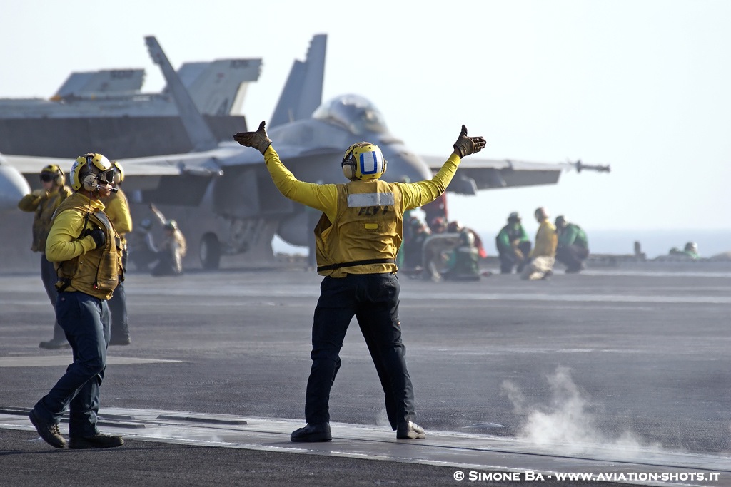 DSC01588_CVN-77_USS George H.W. BUSH__23.10.2011