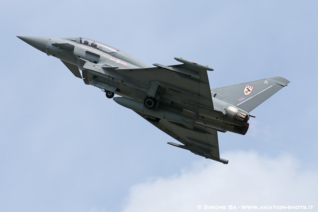 DSC02823crop_RIAT_2010_RAF_Fairford_(UK)_Airshow_17.07.2010