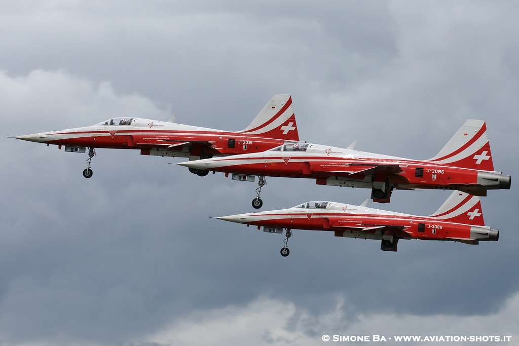 DSC03108crop_RIAT_2010_RAF_Fairford_(UK)_Airshow_17.07.2010