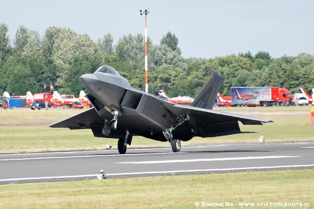 DSC04122_RIAT_2010_RAF_Fairford_(UK)_Airshow_17.07.2010