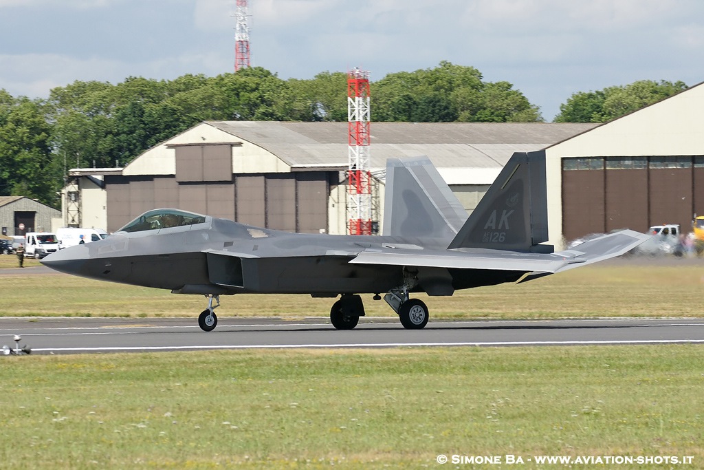 DSC04130a_RIAT_2010_RAF_Fairford_(UK)_Airshow_17.07.2010