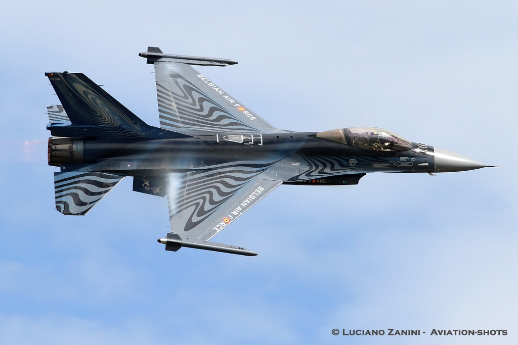 IMG_0745crop_RIAT_2011_Raf Fairford_ (UK)_16.07.2011 copia