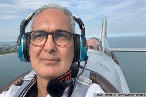 1200 Un bel selfie in volo.wmk