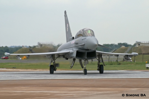 pict0820_riat_2005_uk_arriv_800